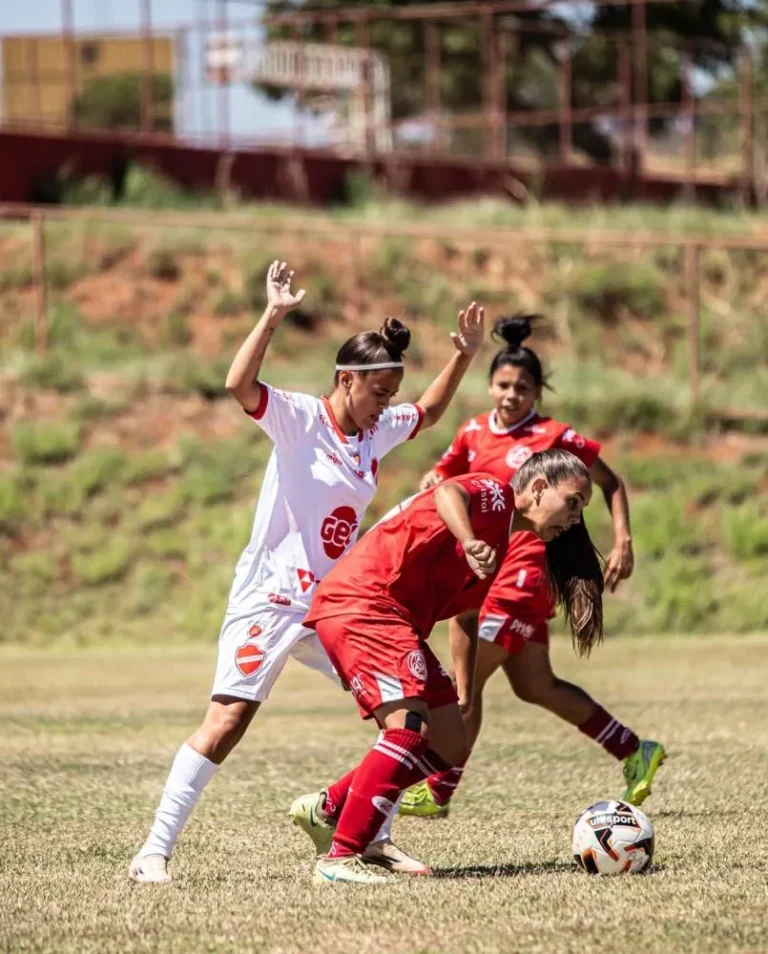 Anapolina Enfrenta Mais uma Derrota no Goianão Feminino: O Que Isso Significa para o Time? Imagem do artigo
