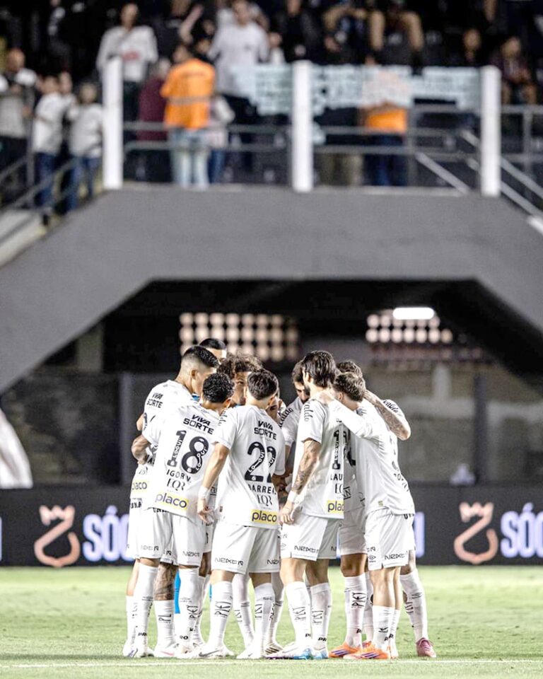 Santos Enfrenta Vitória e Sofre Derrota Crucial na Luta Contra o Z-4 Imagem do artigo