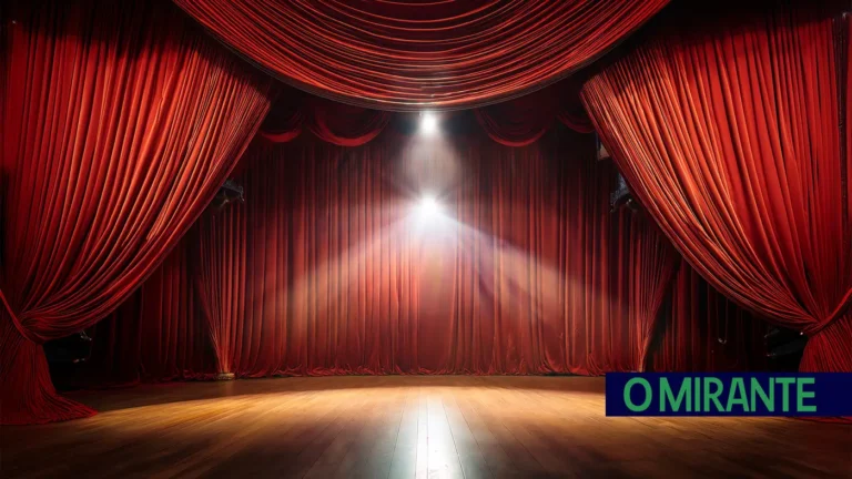 TelhAL: Festival de Teatro de Alhandra Celebra Memórias e Olhares para o Futuro Imagem do artigo