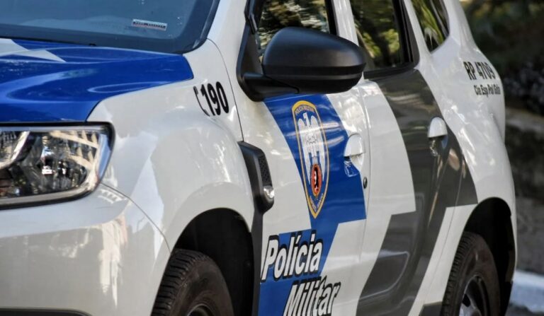 Homem em Situação de Rua Esfaqueado na Praia de Itaparica: O Que Aconteceu? Imagem do artigo