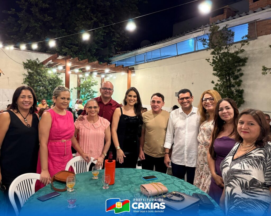 Confraternização de Fim de Ano da Secretaria Municipal de Educação: Celebração e Reconhecimento