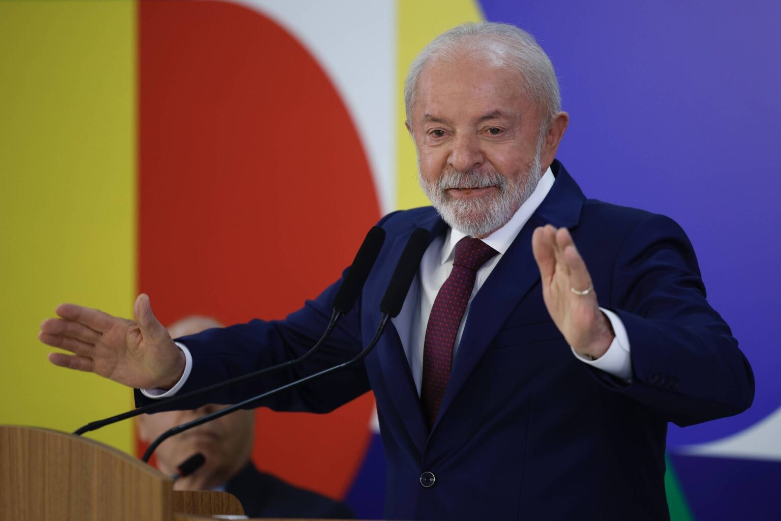 Retrospectiva Política 2025: Reviravoltas e Desafios no Cenário Brasileiro