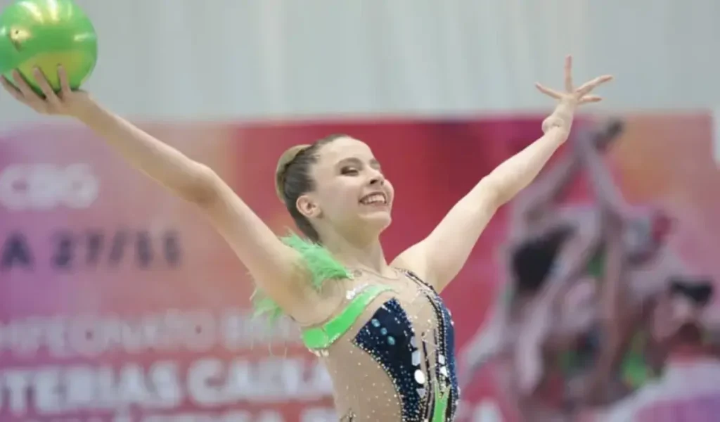 Tragédia no Esporte: Ginasta Isabelle Marciniak Morre aos 18 Anos Após Luta Contra Câncer
