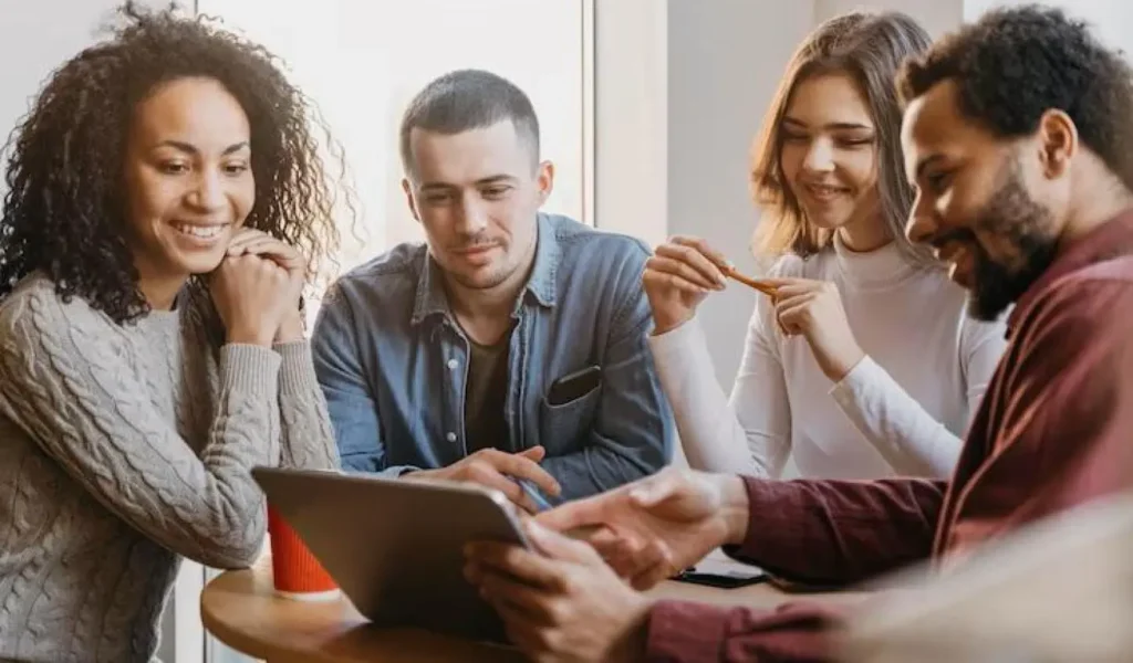 32 Vagas Abertas na Grande Vitória: Estágio, Emprego e Inovação