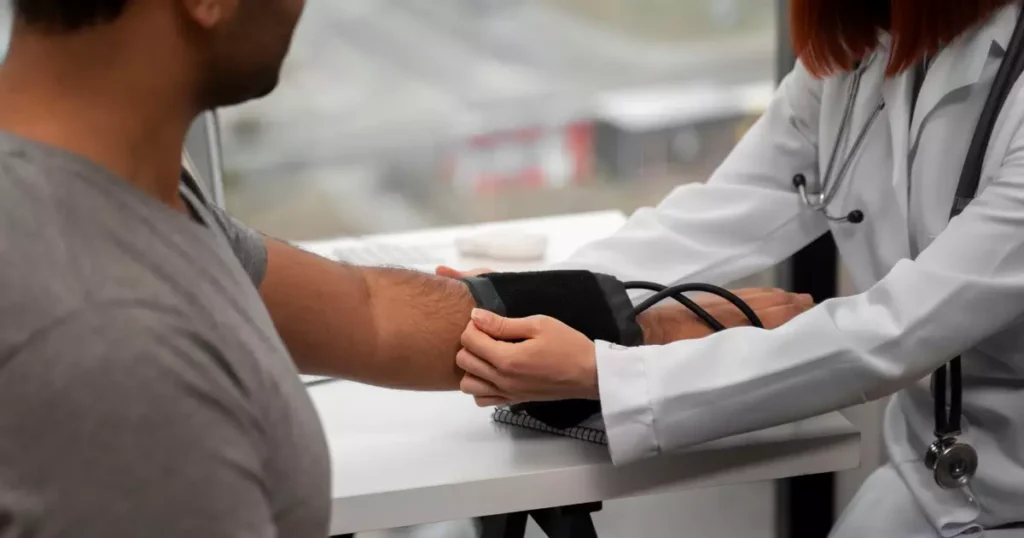 6 Exames de Rotina Essenciais e Acessíveis para Cuidar da Sua Saúde 6 Exames de Rotina Essenciais e Acessíveis para Cuidar da Sua Saúde