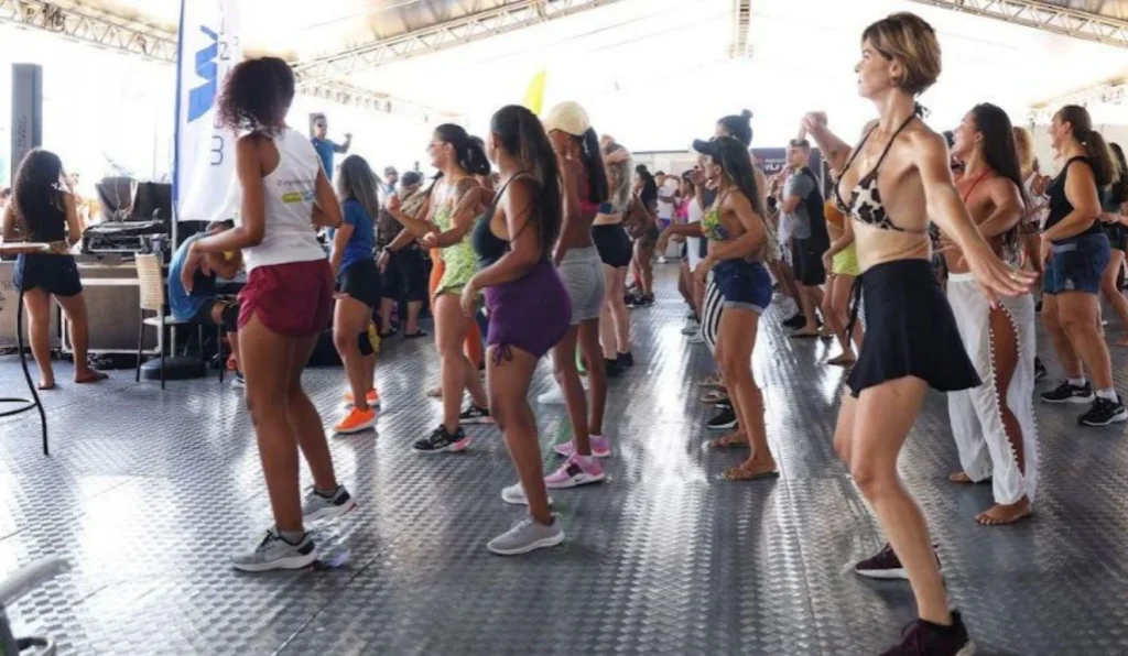 Arena de Verão de Vila Velha: Esportes, Gastronomia e Música em Um Só Lugar