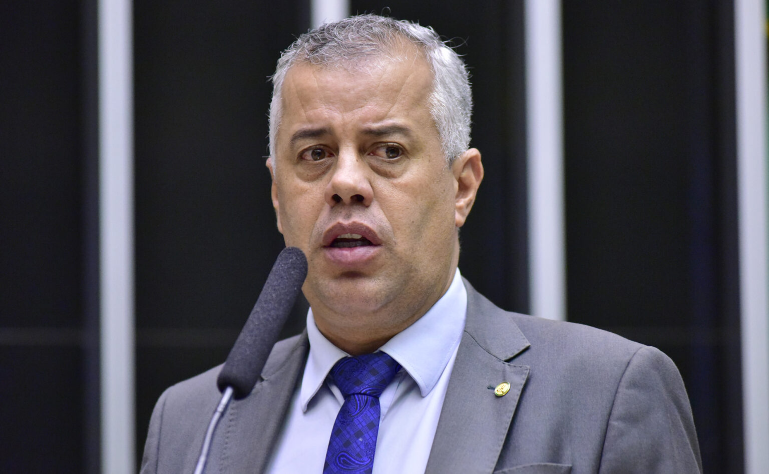 Definições políticas em Brasília: Evair aguarda momento decisivo