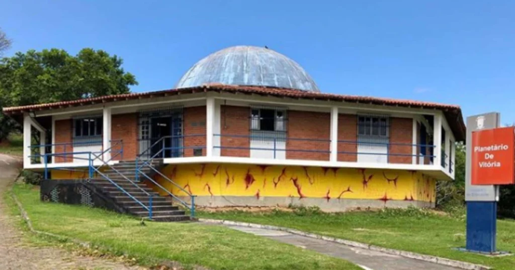 Férias Espaciais: Planetário de Vitória Oferece Programação Gratuita e Inovadora
