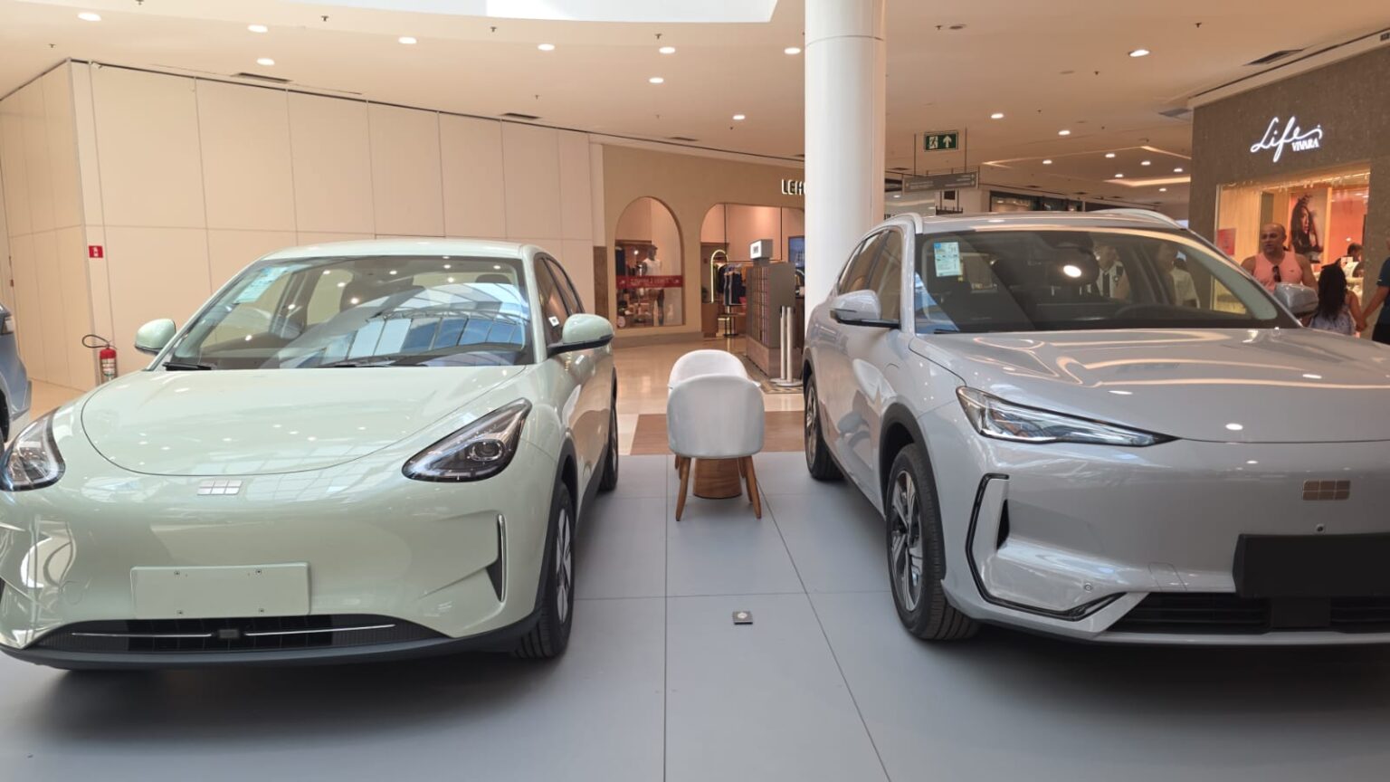 Geely Aposta no Espírito Santo: Início das Vendas de Carros Elétricos Aumenta Competição