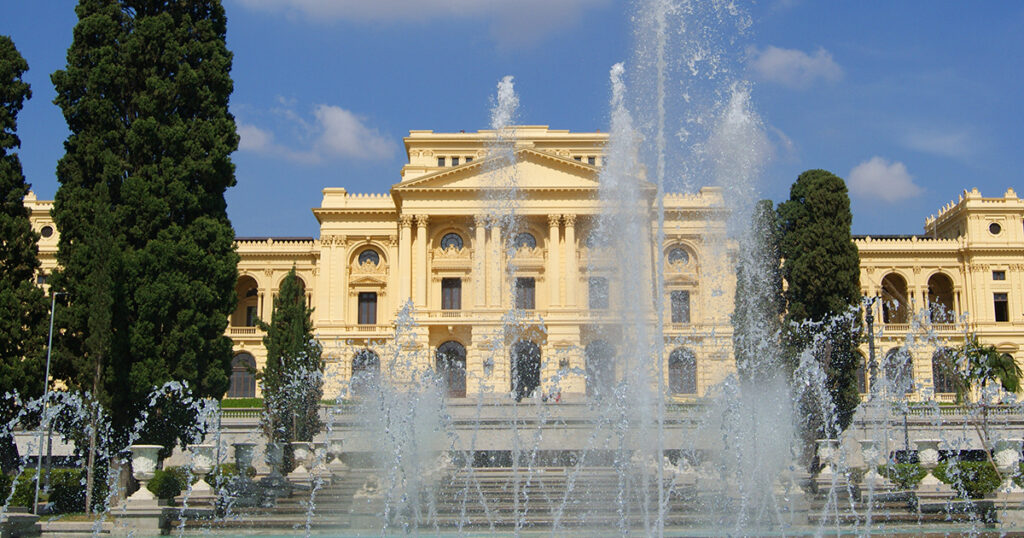 Governo de SP Lança Clube de Benefícios da Cultura para Ampliar Acesso à Arte e Cultura
