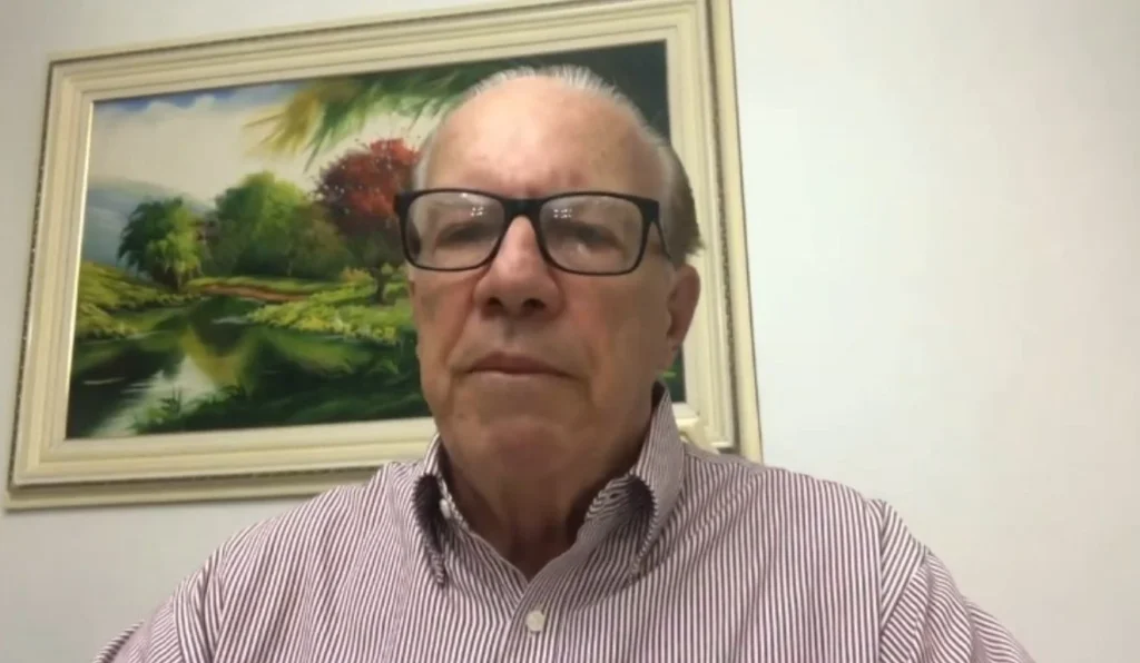 Morre Mário Vasconcelos, Professor e Economista de Referência aos 81 Anos