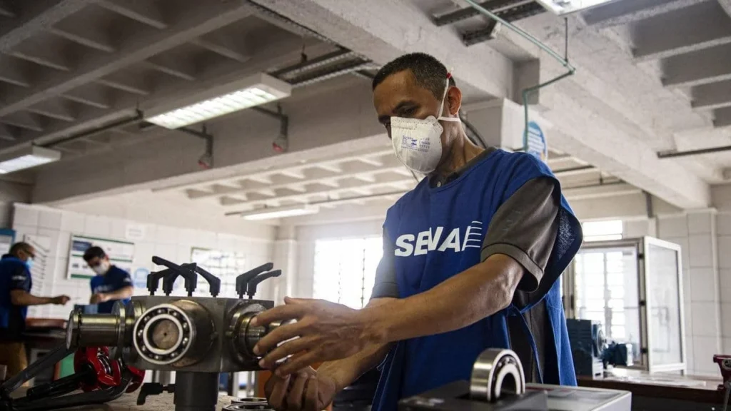 Senai ES Oferece Mais de 3 Mil Vagas Gratuitas para Cursos de Qualificação