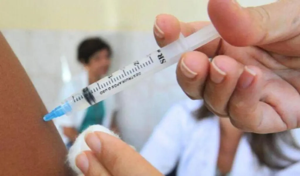 Vila Velha Avança na Vacinação e Supera Metas de Imunização