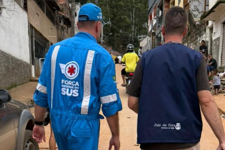 Atendimento de Saúde Emergencial é Reforçado em Minas Gerais Após Chuvas Intensificadas Atendimento de Saúde Emergencial é Reforçado em Minas Gerais Após Chuvas Intensificadas