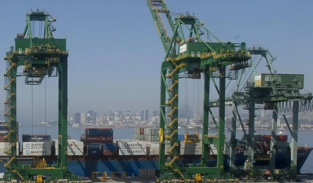 Crescimento da Economia Brasileira em 2025 alcança 2,2%, revela prévia da FGV Crescimento da Economia Brasileira em 2025 alcança 2,2%, revela prévia da FGV