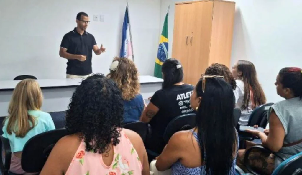 Escola Técnica em Vila Velha Fecha Unidade e Gera Revolta entre Estudantes
