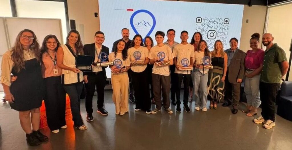 Senac-ES Reconhece Alunos de Colatina pelo Inovador Projeto Guia Tour Imagem do artigo