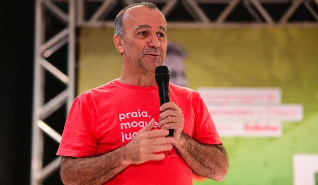 Helder Reafirma Pré-Candidatura ao Governo do ES: Comprometido com um Novo Projeto