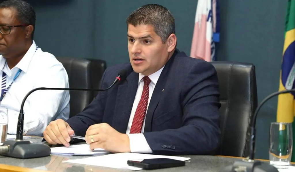 Iluminação Pública no Espírito Santo: Programa para Modernização com Tecnologia LED