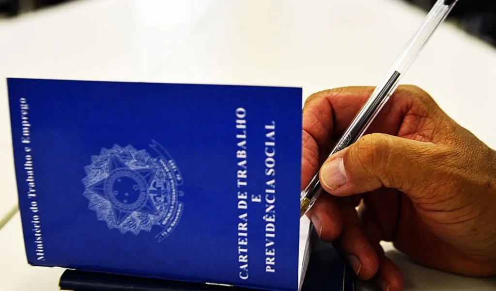 Menor Taxa de Desemprego da História: Dezenove Estados e DF Terminam 2025 com Resultados Positivos