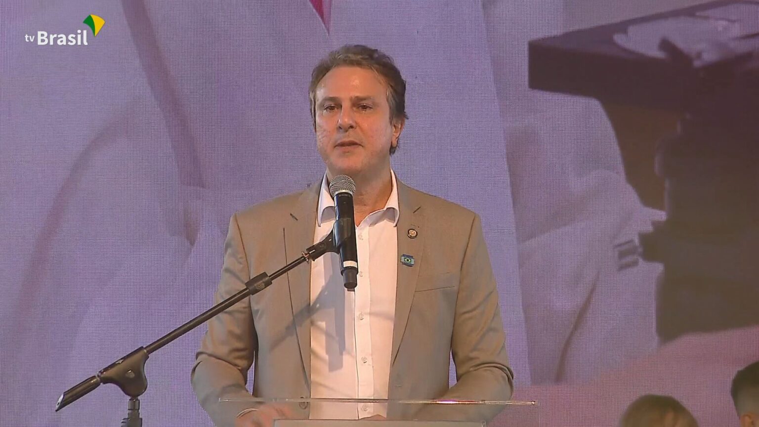 Ministro Camilo Santana Fala ao País em Pronunciamento Neste Domingo