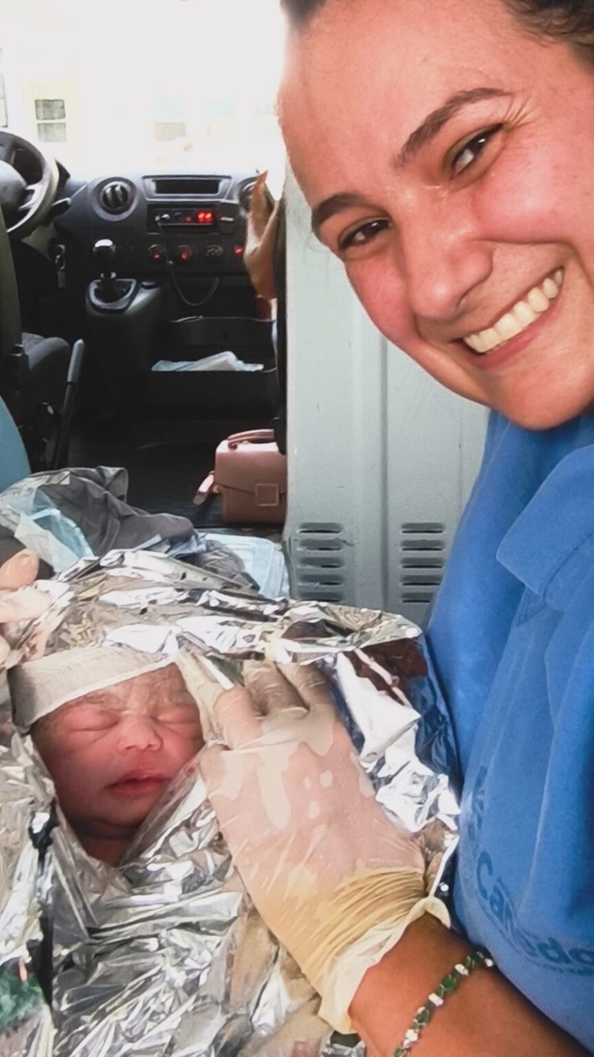 Parto Inusitado: Equipe de Saúde de Senador Canedo Realiza Nascimento em Ambulância
