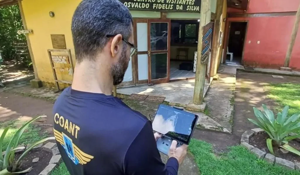 Tecnologia Inovadora Monitora Paredões da Cachoeira da Fumaça com Drones