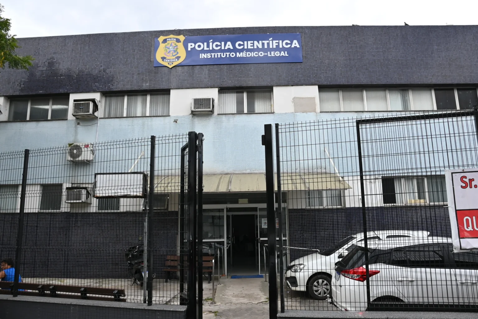 Tragédia em Vila Velha: Jovem de 24 Anos Morto em Ataque Violento