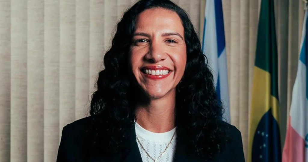 A Concorrência pelo Senado no ES: Maguinha Malta e a Divisão na Direita