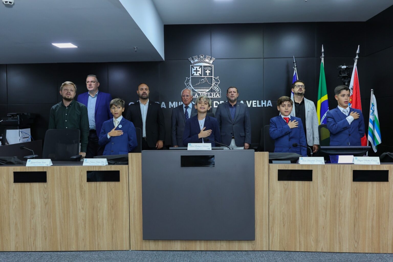 Alunos de Vila Velha Assumem Mandato em Projeto de Simulação Democrática