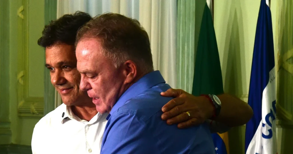 Casagrande Renuncia: A Transição do Governo e os Desafios da Eleição para o Senado Casagrande Renuncia: A Transição do Governo e os Desafios da Eleição para o Senado