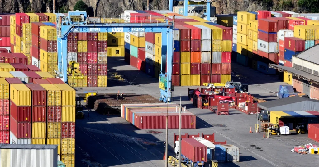 Crescimento de 30% na Movimentação do TVV em 2025: Veículos e Granel em Alta