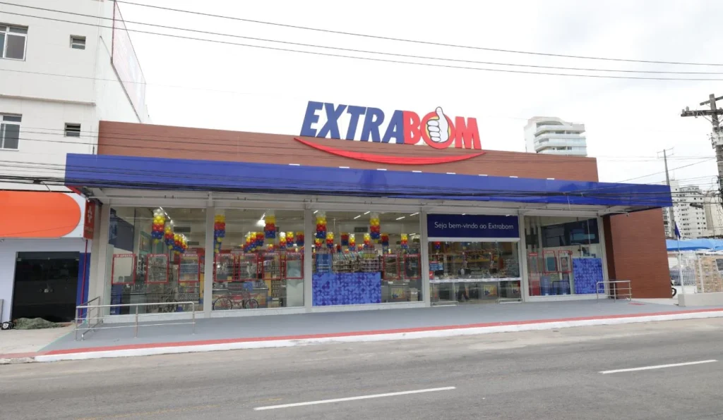 Extrabom Implementa Nova Escala de Trabalho 5x2 em Três Unidades