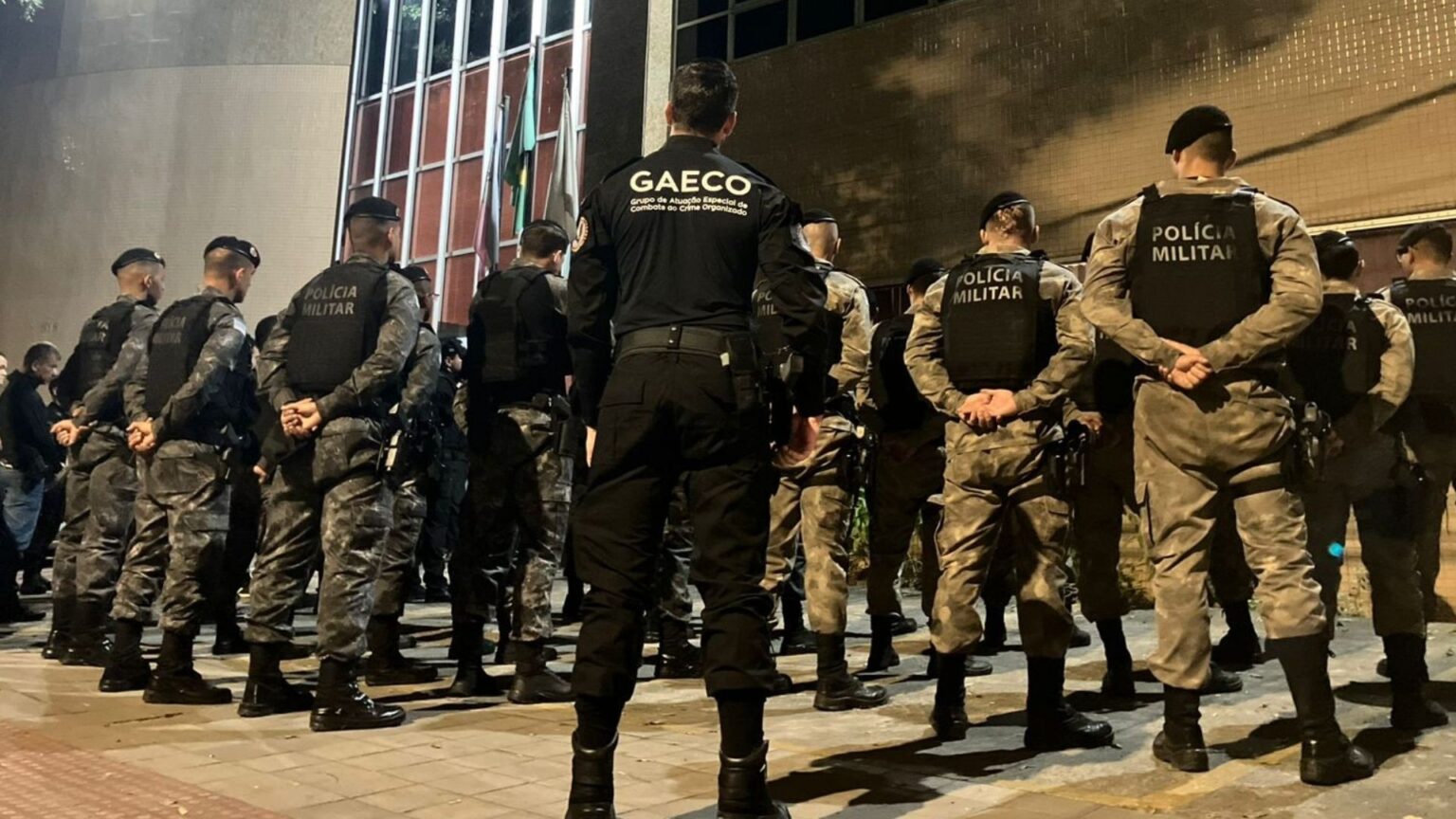 Operação Telic: Advogados e Guardas Municipais Presos em Combate ao Tráfico de Drogas