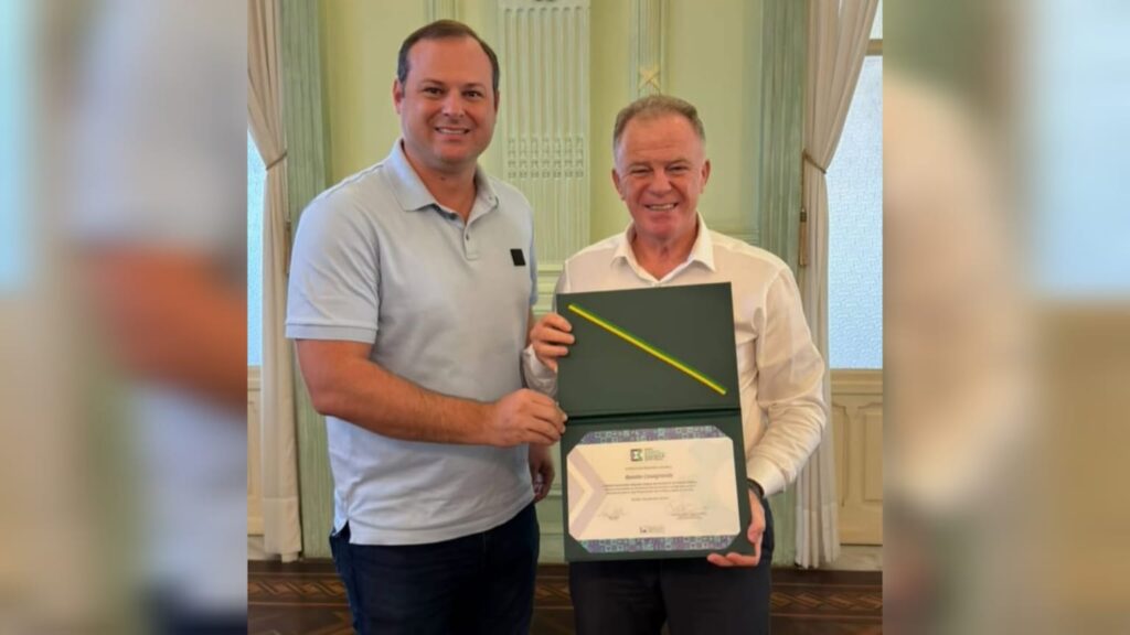 Recuo de Arnaldinho Pode Reabrir Diálogo com o Governo do ES Recuo de Arnaldinho Pode Reabrir Diálogo com o Governo do ES