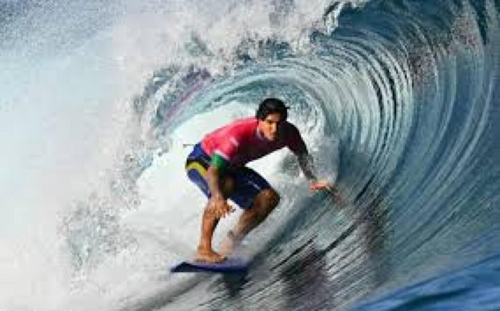 Universidade Vila Velha Negocia Patrocínio Principal com Gabriel Medina