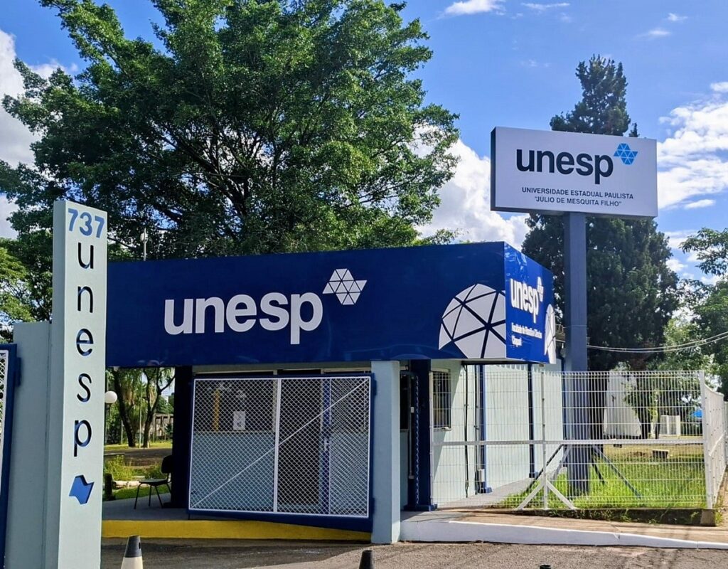 Uso de Inteligência Artificial na Educação: Limites e Oportunidades