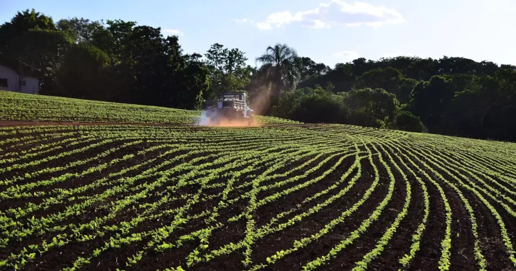 A Guerra no Irã e Seu Impacto no Agronegócio Brasileiro: Entenda a Ameaça