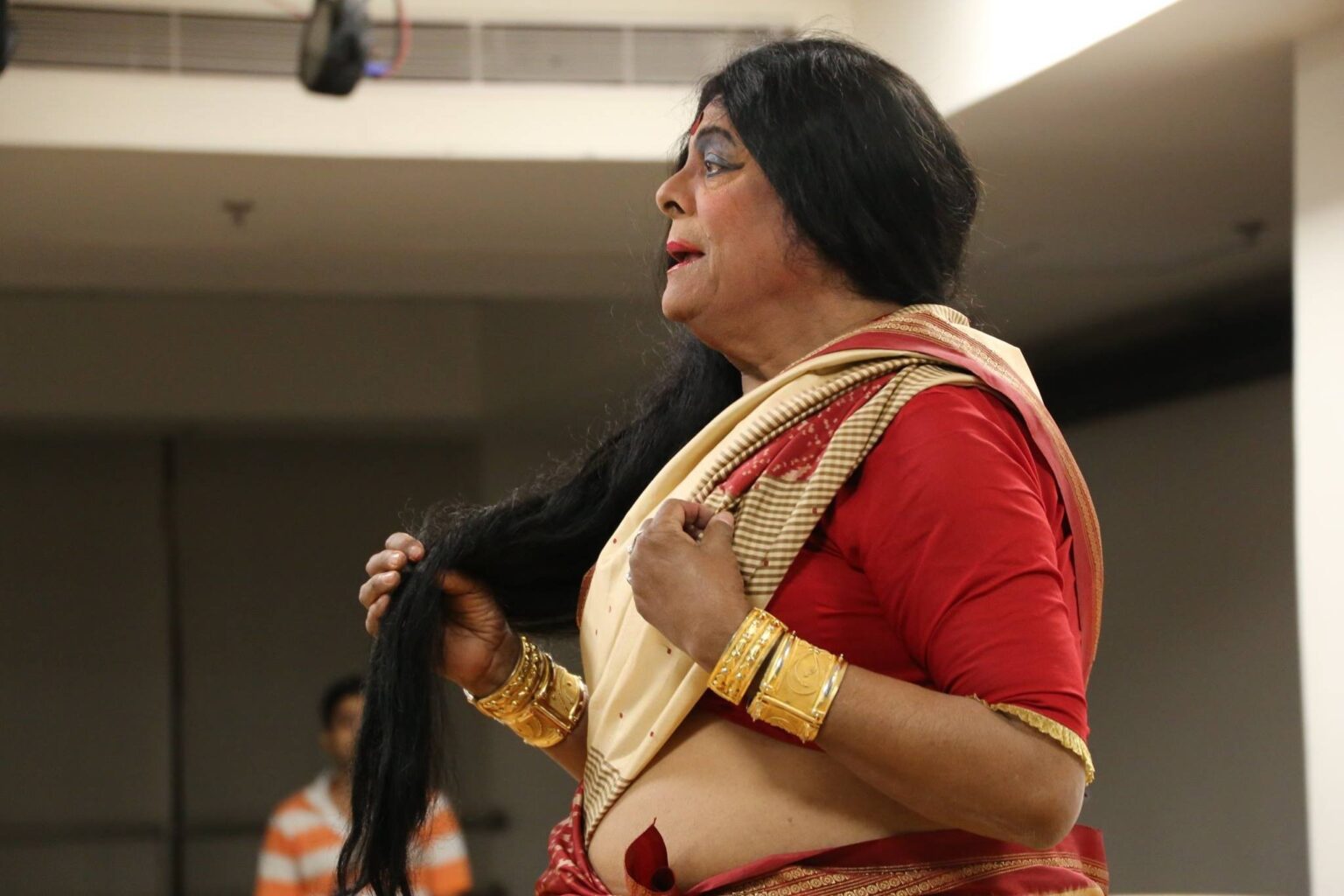 Chapal Bhaduri: O Ator que Encantou Plateias e Depois Foi Esquecido Chapal Bhaduri: O Ator que Encantou Plateias e Depois Foi Esquecido