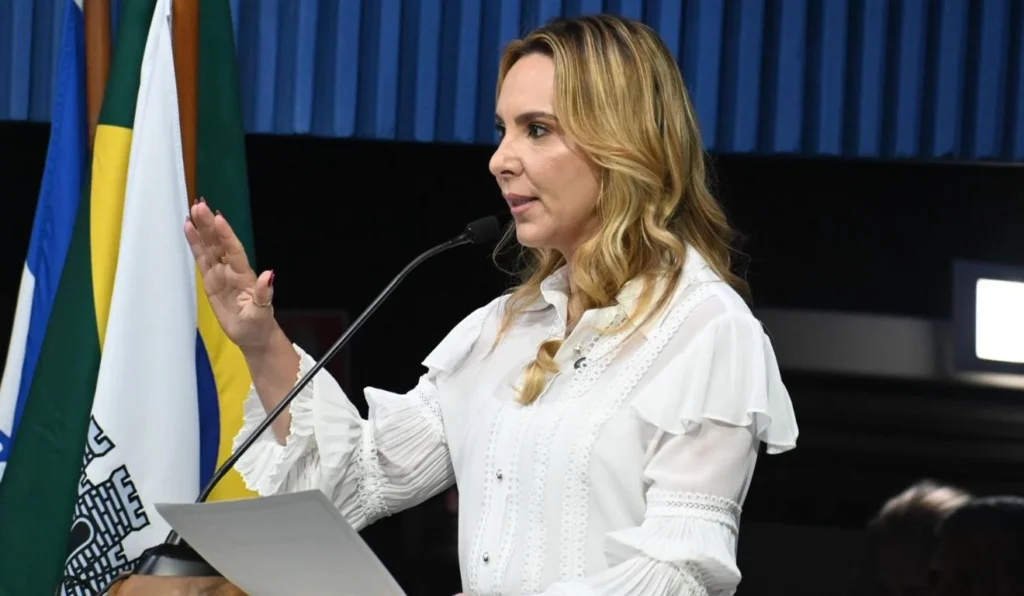 Cris Samorini: A Nova Prefeita de Vitória e seu Compromisso Contra o Feminicídio
