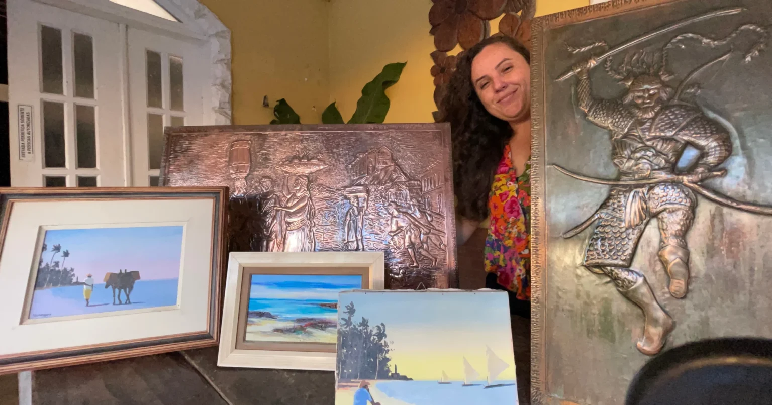 Descoberta Inusitada: Obras de Arte de 50 Anos Encontradas em Lixo de Vitória Descoberta Inusitada: Obras de Arte de 50 Anos Encontradas em Lixo de Vitória