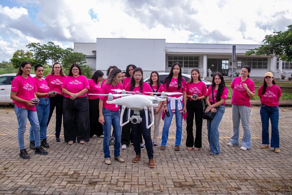 Drones e Empoderamento: A Revolução do Treinamento para Mulheres Rurais no Espírito Santo