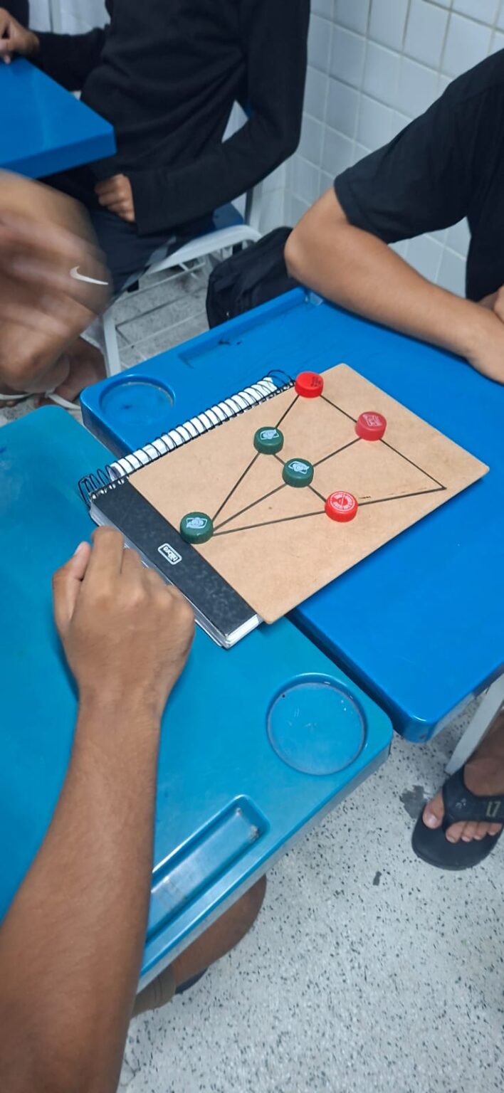 Escola Francelina Carneiro Setúbal Une Matemática e Cultura Africana em Atividade Inovadora