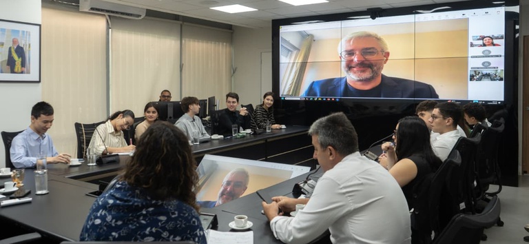 Estudantes da FGV Imersos na Gestão do SUS: Formação Prática no Ministério da Saúde Estudantes da FGV Imersos na Gestão do SUS: Formação Prática no Ministério da Saúde