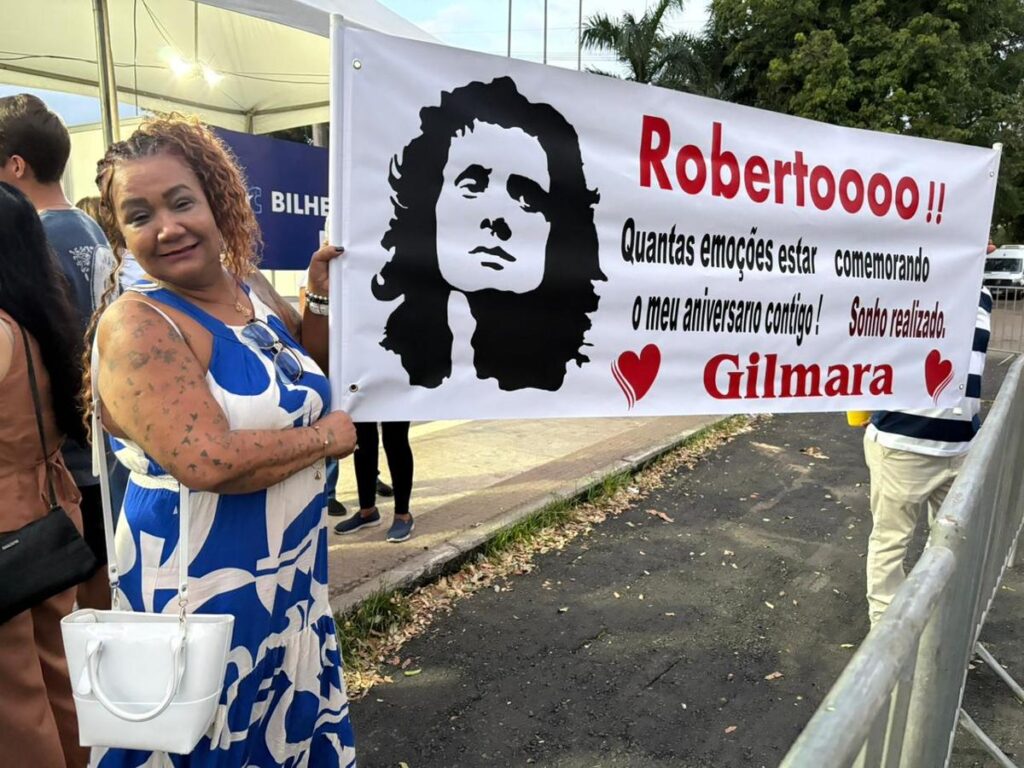 Fãs Celebram Reencontro com Roberto Carlos em Cachoeiro: Histórias e Emoções