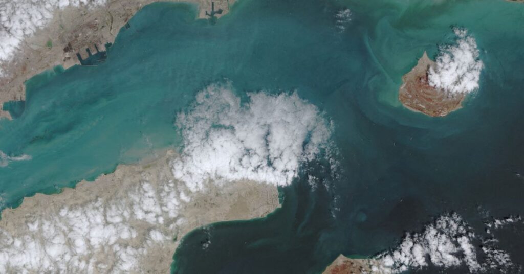 Incertezas no Agronegócio Brasileiro Crescem com Conflitos no Estreito de Ormuz