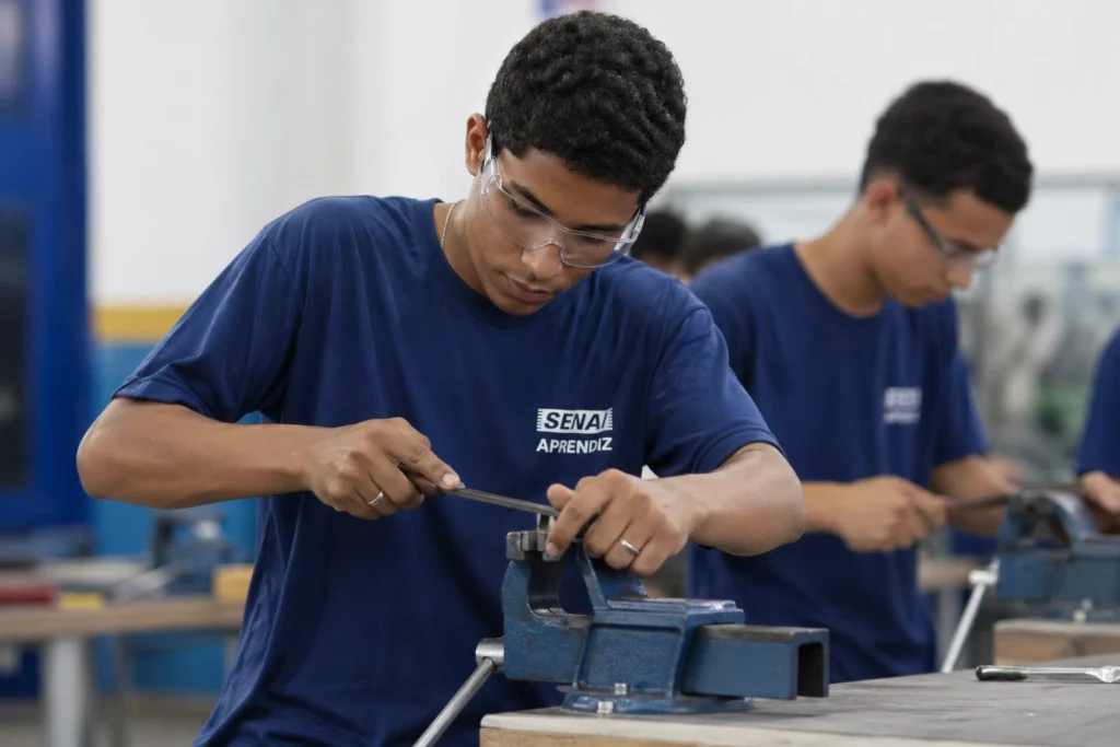 Nova Lei Promete Aumentar Número de Jovens Aprendizes no Brasil Em 50% até 2024