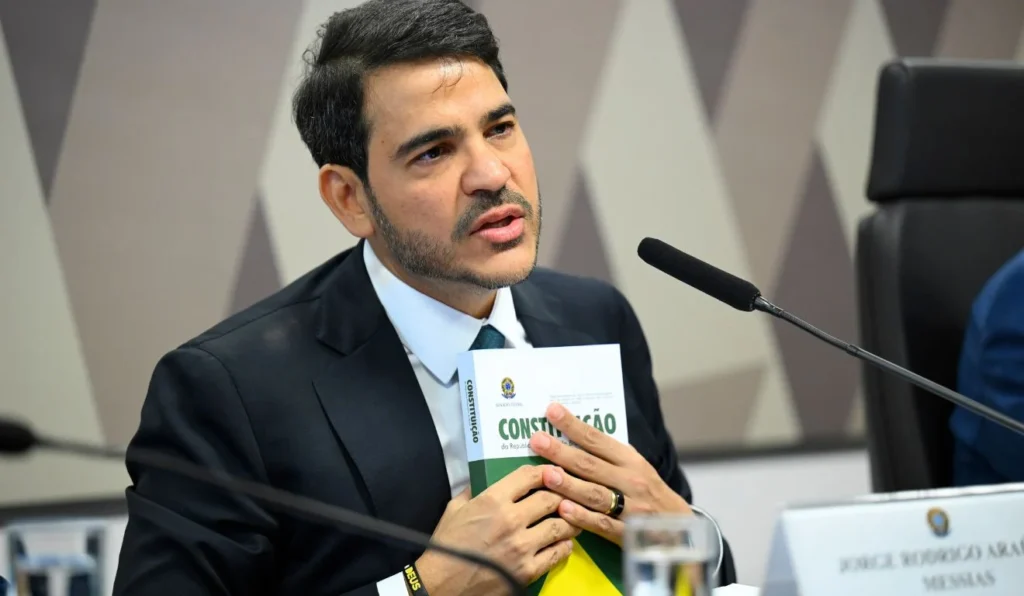Senado Rejeita Indicação de Jorge Messias ao STF pela Primeira Vez em 132 Anos