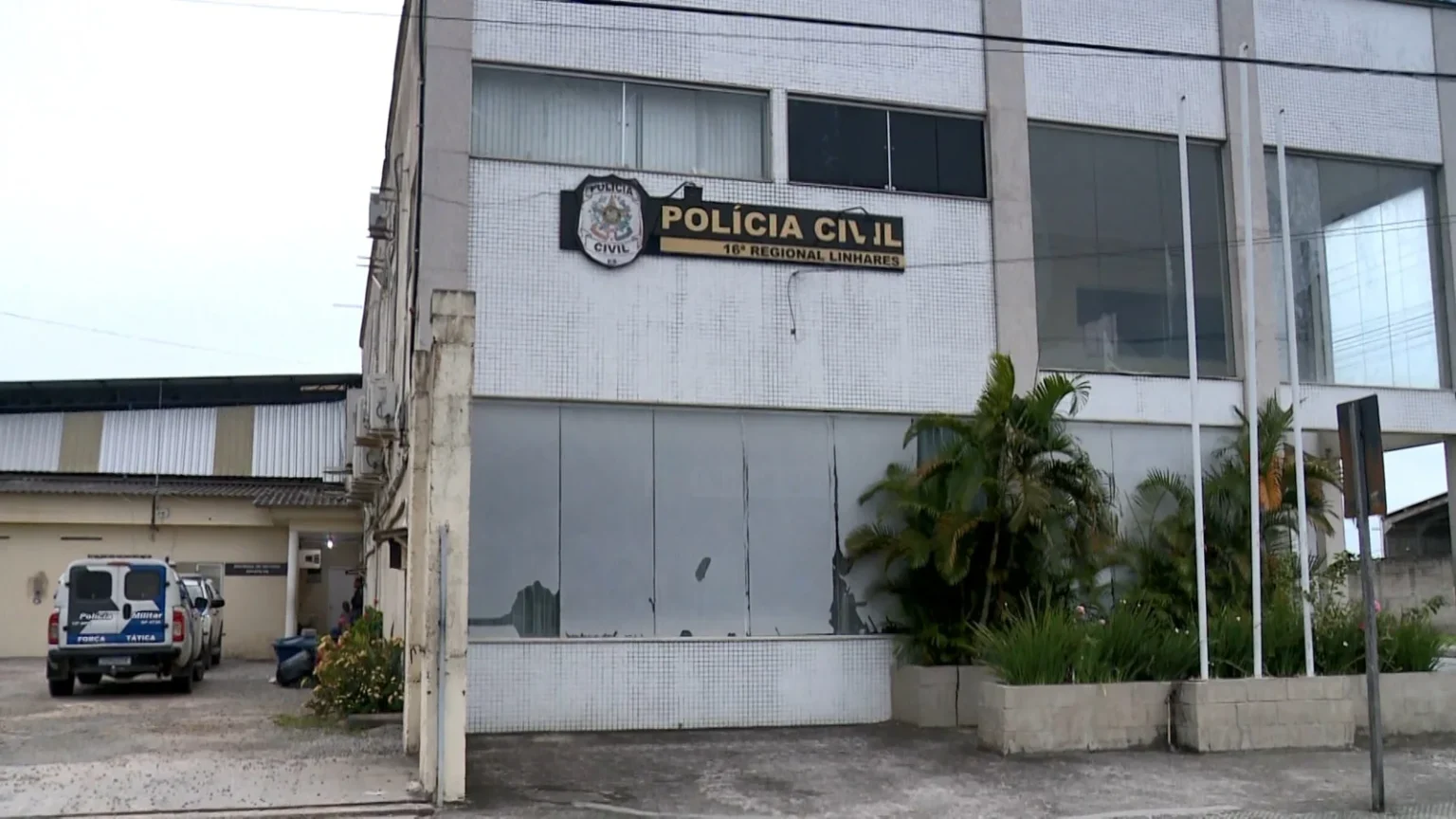 Tragédia em Linhares: Mãe é Morta a Tiros em Casa e Filha Clama por Ajuda