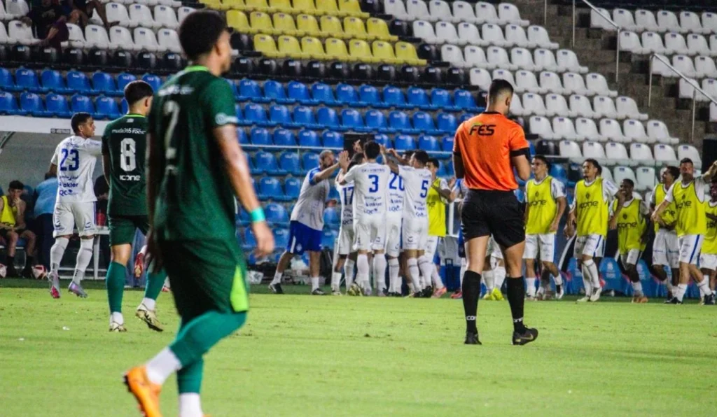 Vitória Brilha na Abertura da Copa ES com Vitória Sobre o Porto Vitória